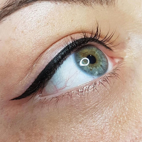 Winged Eyeliner Session: Upper & Lower Eyeliner with One Touch Up